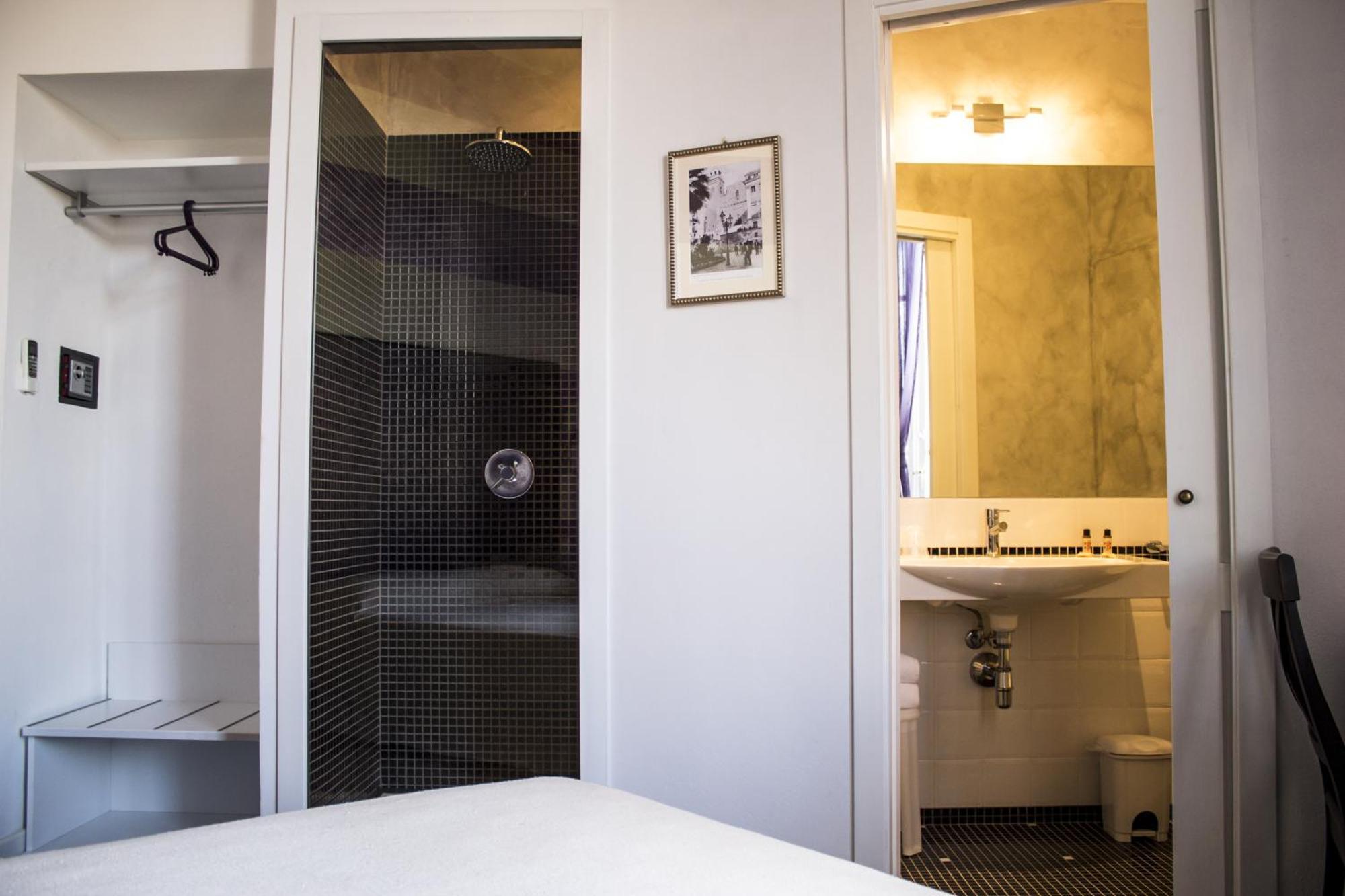 Al Bastione Di Cagliari Hotel Ngoại thất bức ảnh